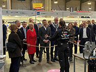 Kronprinz_Frederik_von_Dänemark__zu_Gast_am_Stand_des_Schröder-Vertriebspartners_Muncholm